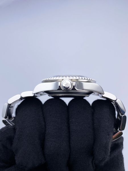 Rolex Sea-Dweller 16600